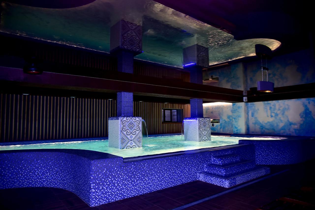 Goral Hotel & Spa บูโคเวล ภายนอก รูปภาพ
